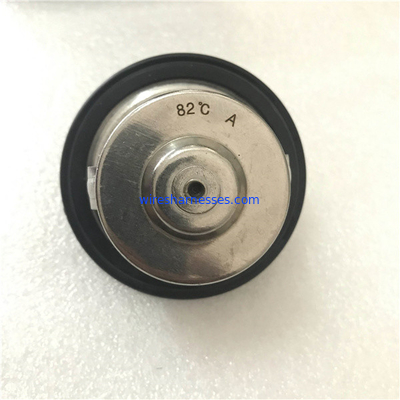 Komatsu Ekskavatör S6D95 Motor Termostatı 600-421-6360 Motor Yağı Termostatı