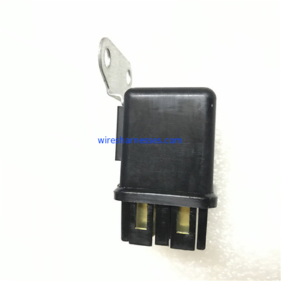 8942580140 Sigorta Röle Kutusu 24V 4HK1 Motor Ön Isıtma Rölesi
